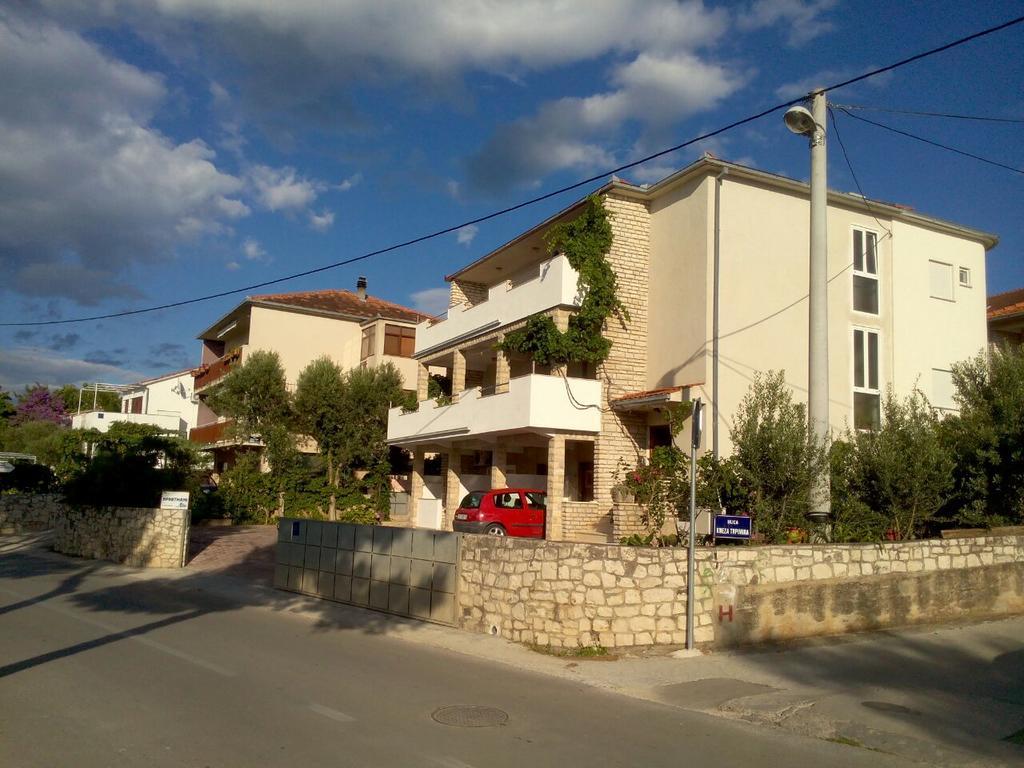 Apartment Nikica Trogir Exterior foto